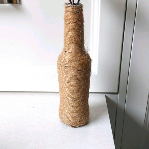 Yarn Wrapped Vase - Picture 4 of 5